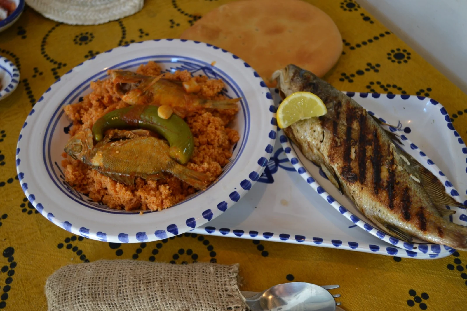 Couscous au poisson et poisson grillé